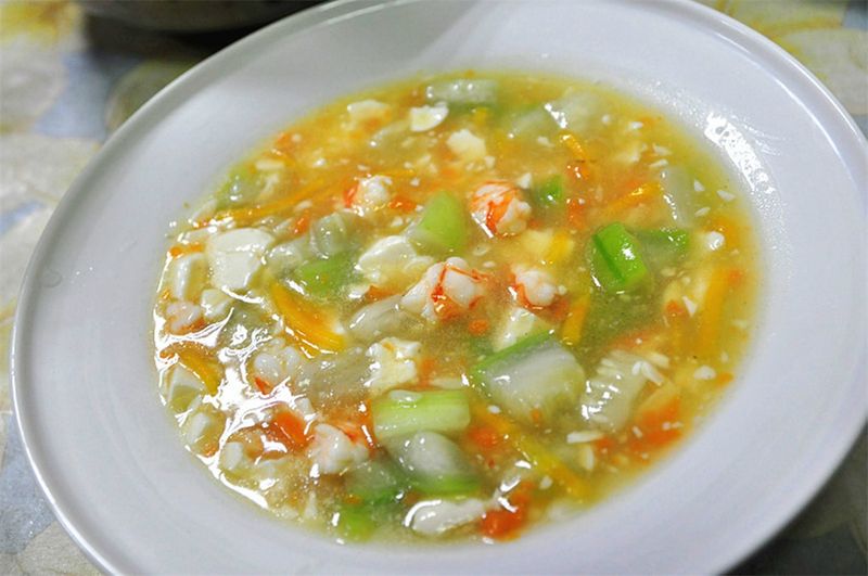 【趁熱品嚐】鮮蝦豆腐絲瓜煲