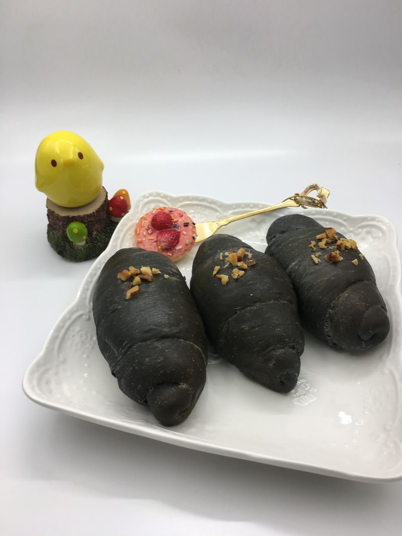 優格竹炭可頌奶油捲~低溫發酵法
