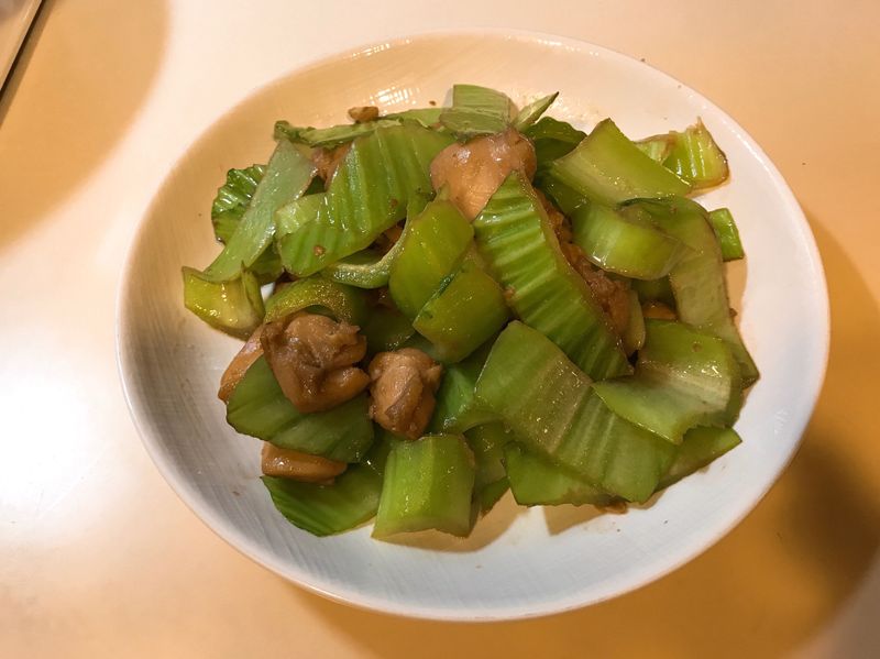 芥菜炒雞腿肉