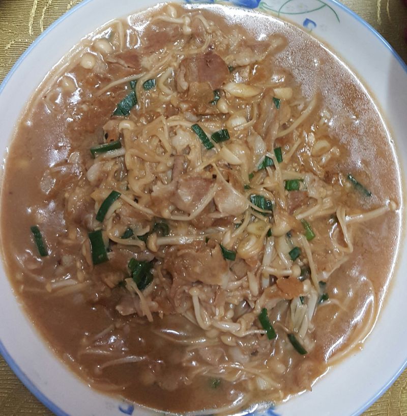金針菇炒肉