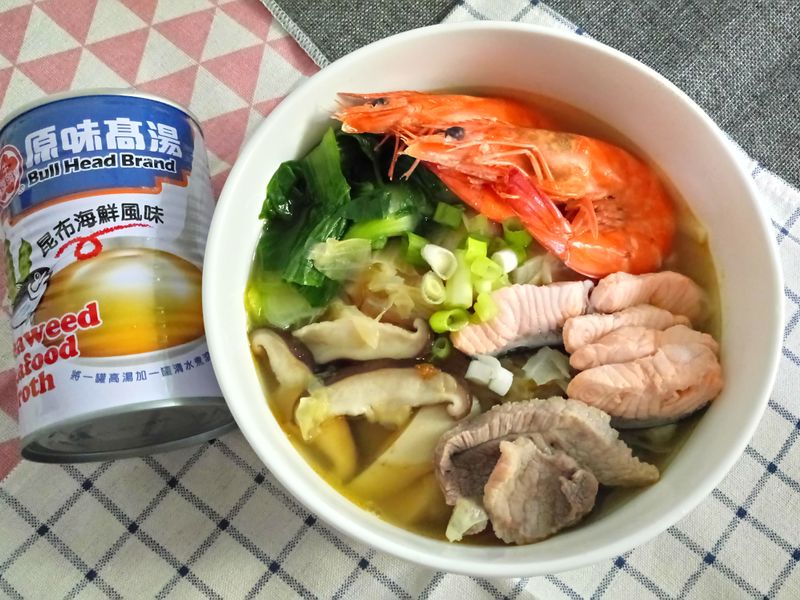 蕃茄海鮮麵