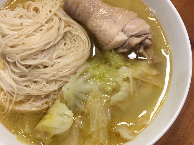 麻油雞麵線