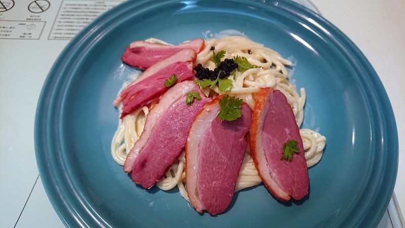煙燻鴨胸佐奶油起司義大利麵