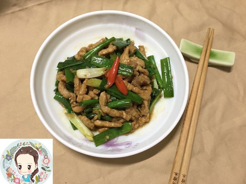蔥爆蒜香肉絲