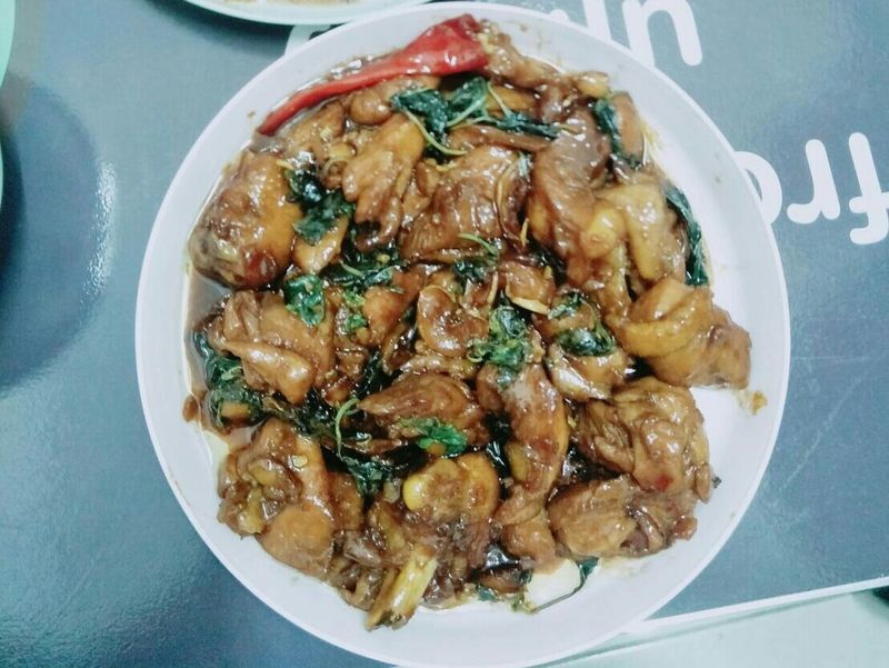 塔香三杯雞