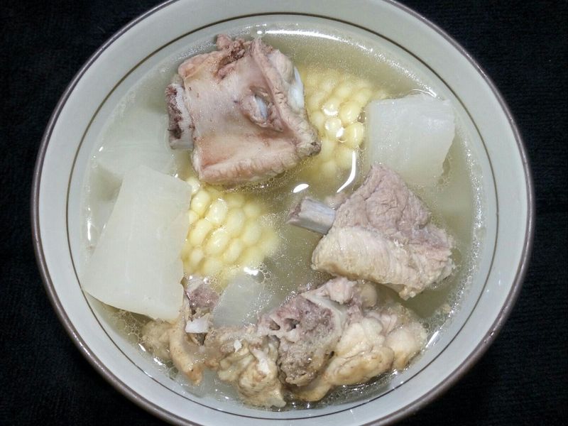 白蘿蔔玉米排骨湯(12.30，日)