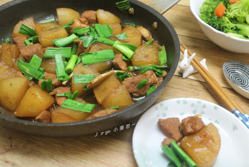 蒜苗蘿蔔燒肉