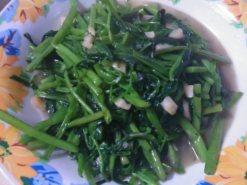 蒜炒空心菜