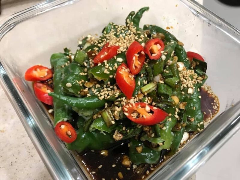 涼拌糯米椒
廚房的旋律