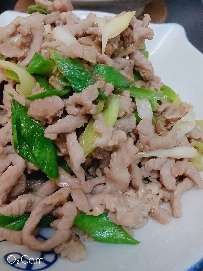 ～蒜苗炒肉絲～