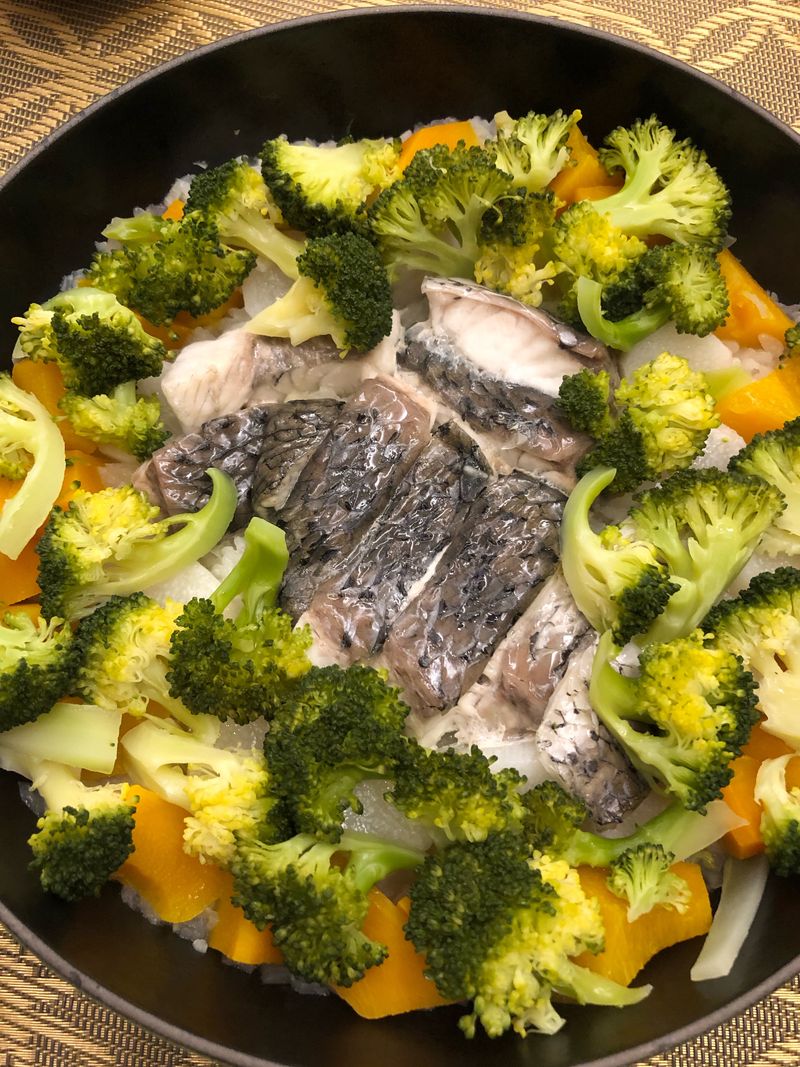 鱸魚根菜燉飯