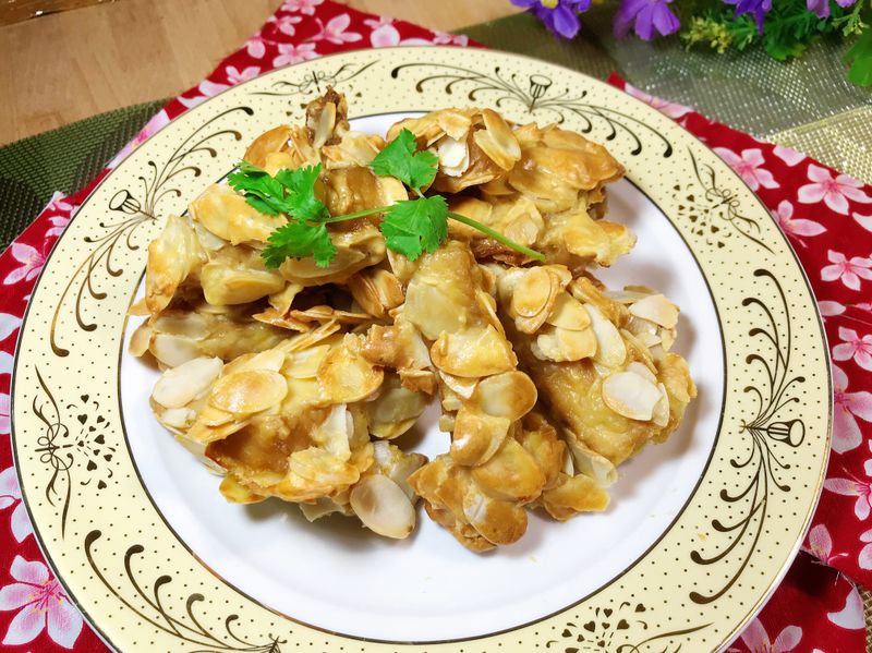 香酥杏仁魚片