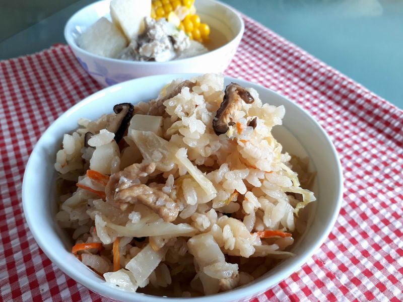 《高麗菜飯》超簡單之電鍋版