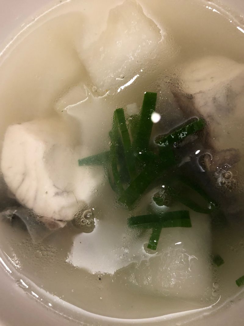 冬瓜薑片鱸魚湯