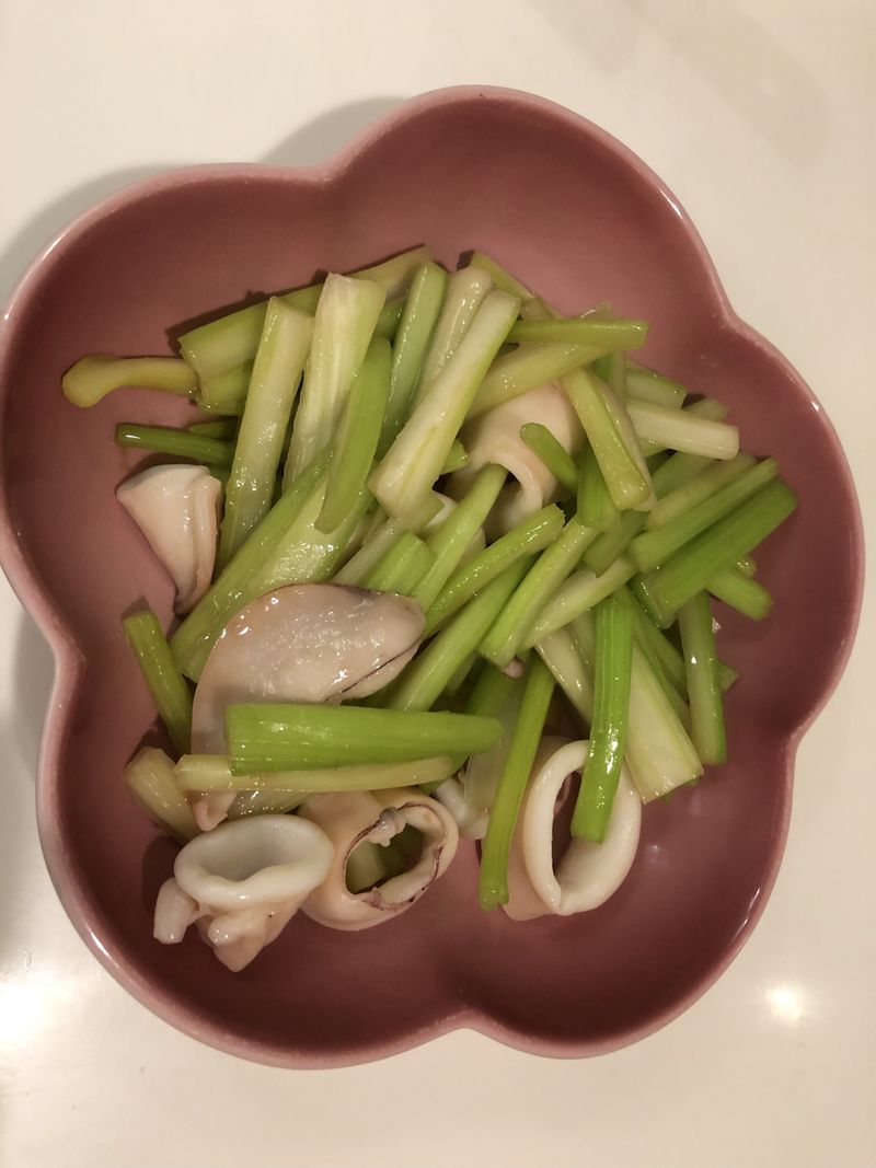 芹菜炒烏賊