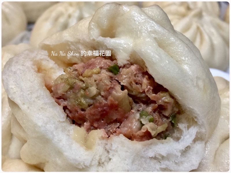 酸白菜肉包子