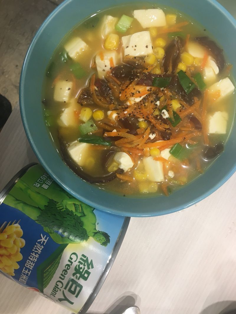 什錦玉米豆腐湯