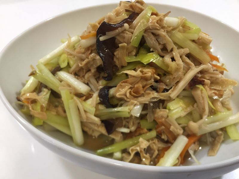韭黃炒豆皮