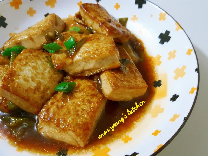 簡易紅燒豆腐 🍱
新手。家常菜。晚餐