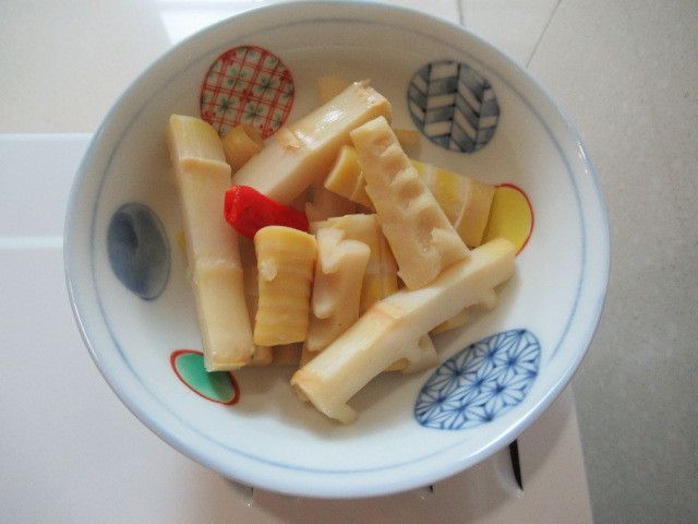 煮桂筍