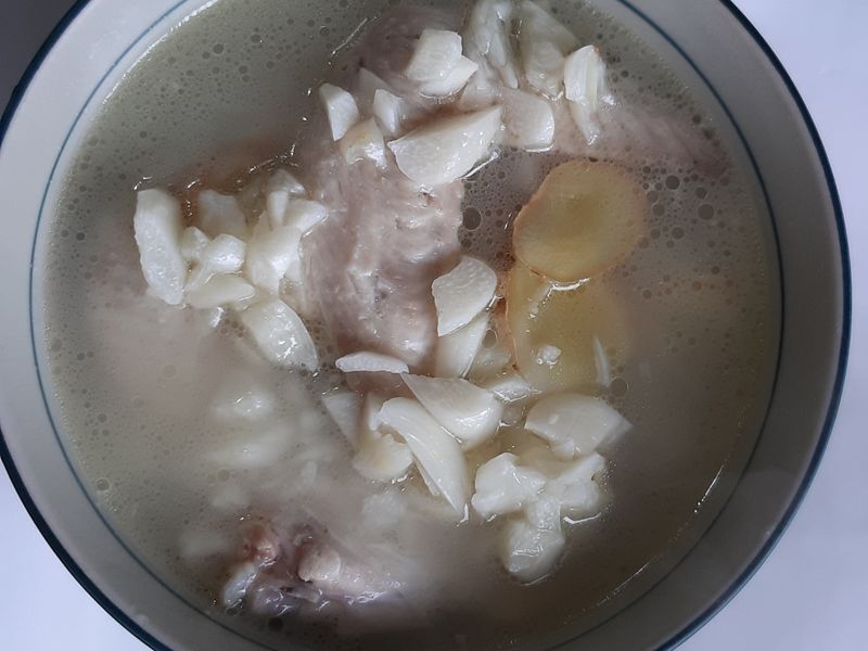 蒜頭雞翅