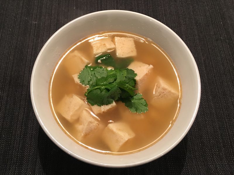 魚骨高湯(放冰箱後呈會果凍狀的膠質湯)