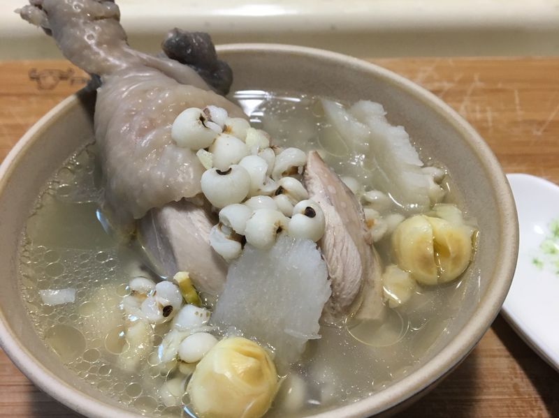 四神燉雞湯