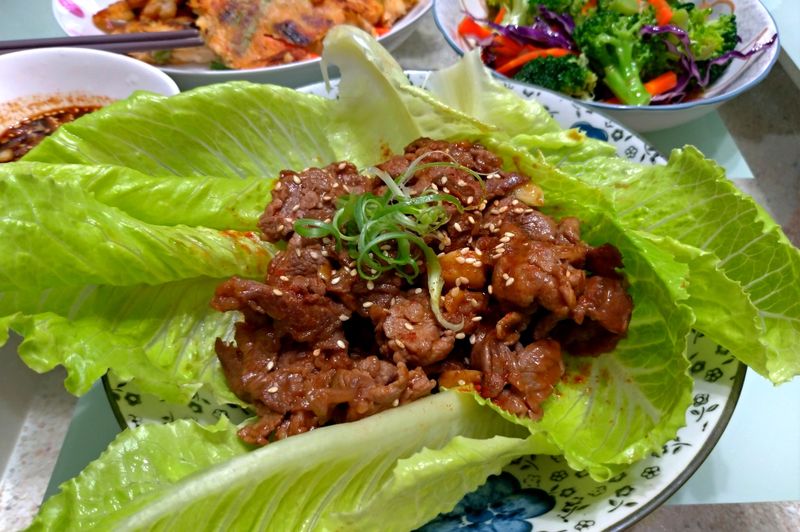 韓式生菜包肉(辣牛肉)