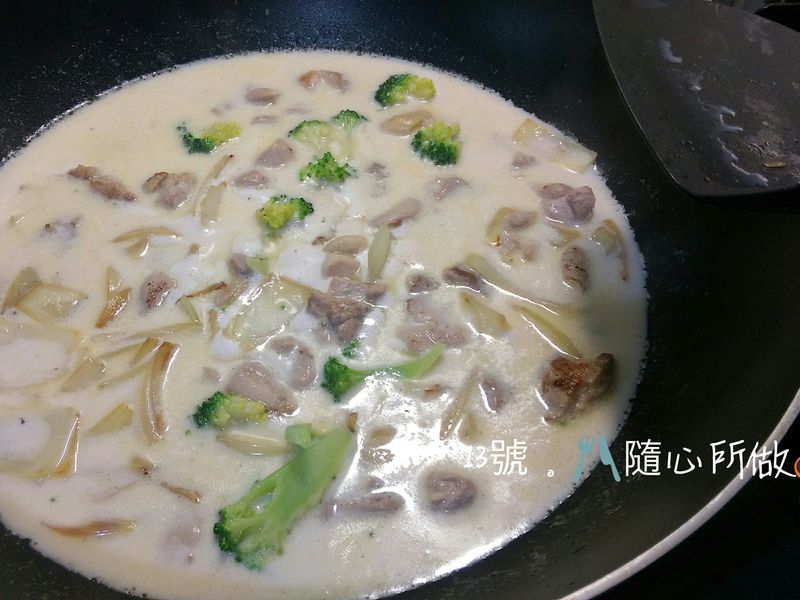 白醬嫩雞腿