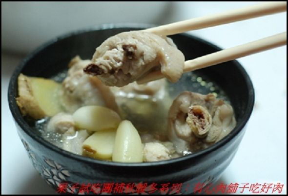 蒜頭雞翅湯