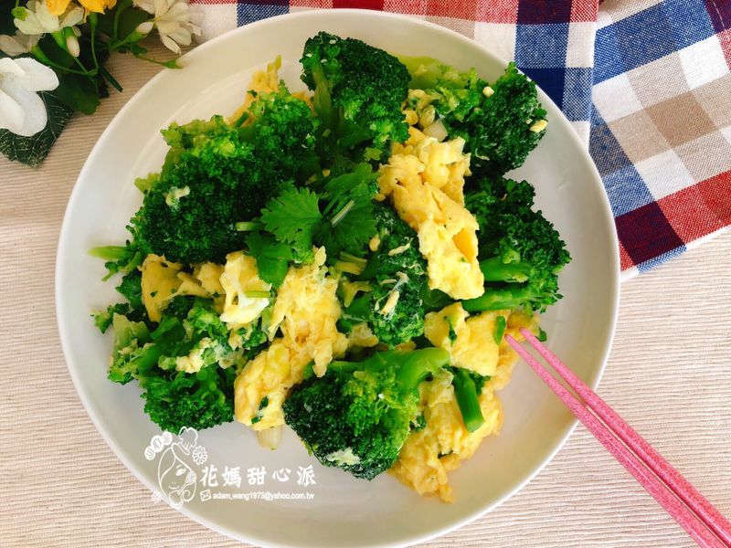 蔥蛋花椰菜(10分鐘快速料理)
