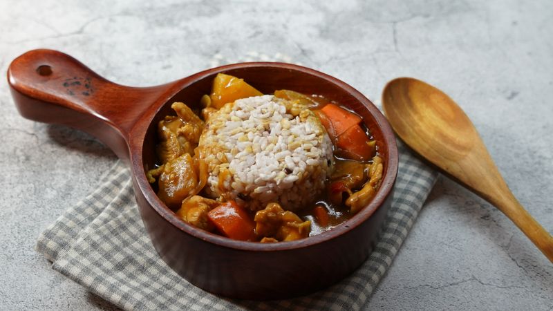 hen 省錢料理地瓜咖哩雞內有影片教學