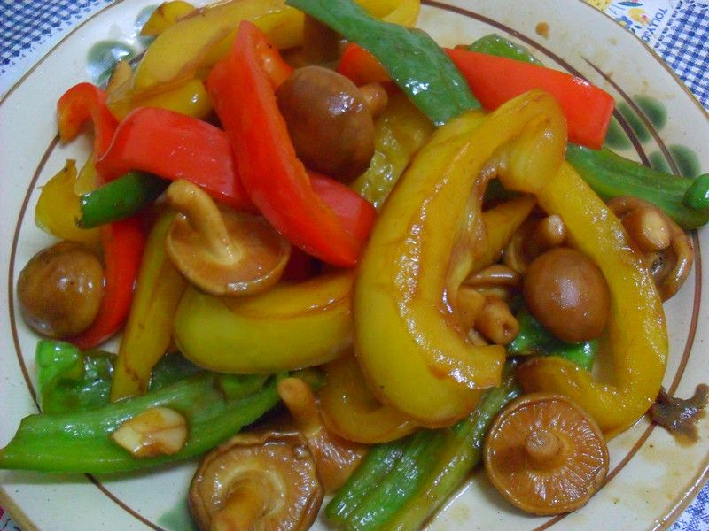 Y芬的小廚房--「梅膏料理」之菇找梅拌鮮蔬