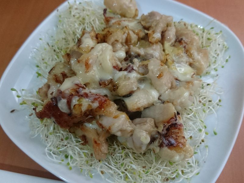 牽絲洋蔥雞腿 (低醣)
