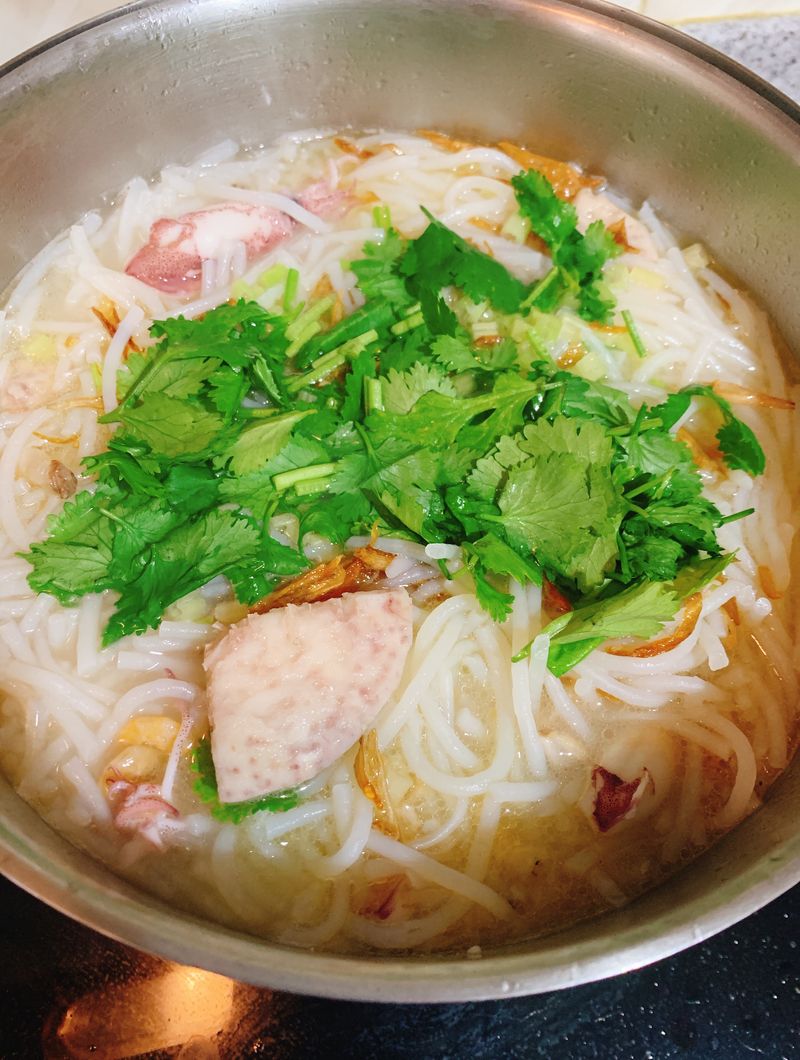 芋頭小捲米粉湯