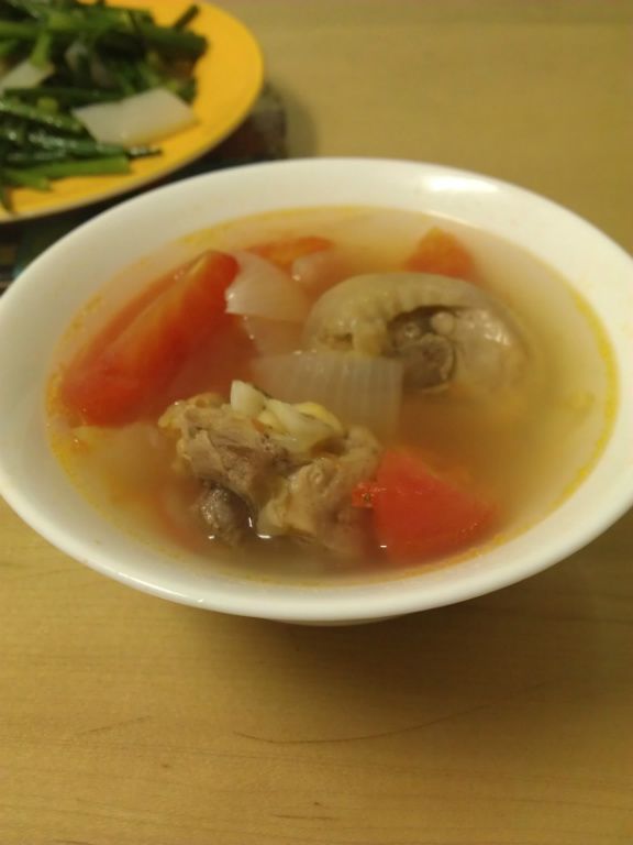 洋蔥雞肉番茄湯