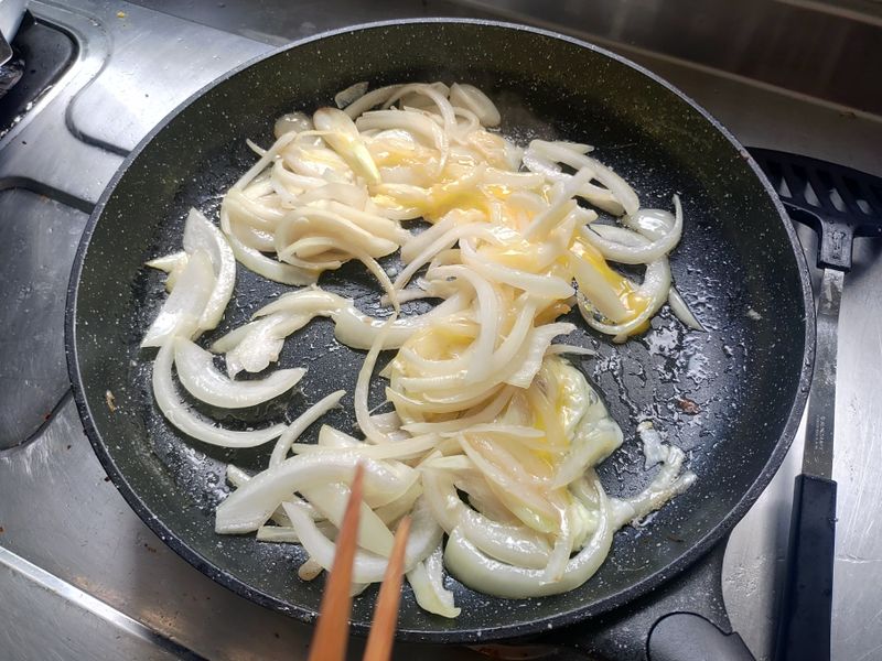 正子洋蔥炒蛋