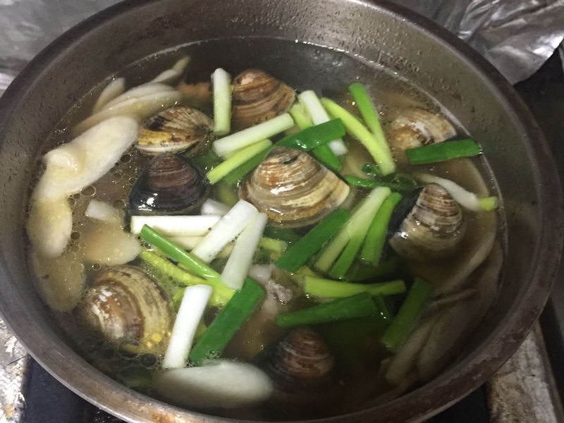 剝皮辣椒雞湯