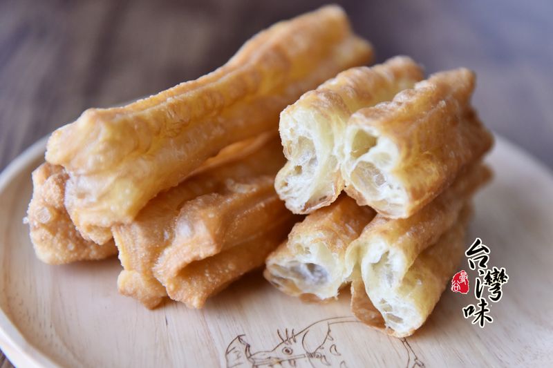 香酥炸油條 (Video)