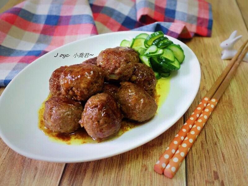 咖哩醬燒肉丸