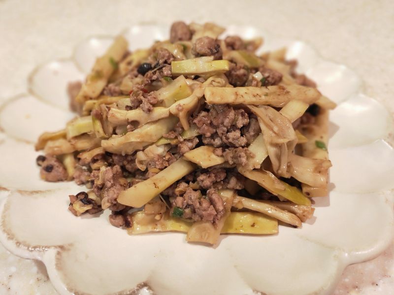 鹹香肉末桂竹筍