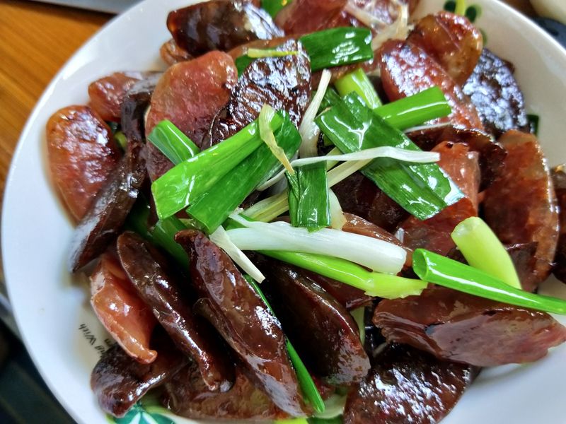 蔥爆雙色臘腸