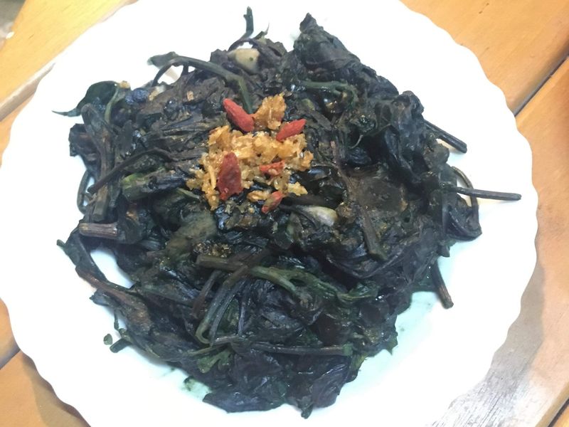 皮蛋拌地瓜葉