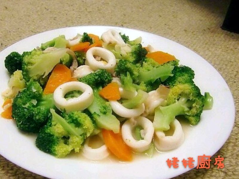 西蘭花炒鮮魷