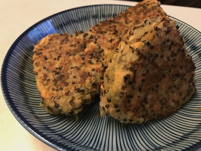 懶人料理|仿冒鮭魚烤飯糰(減醣)