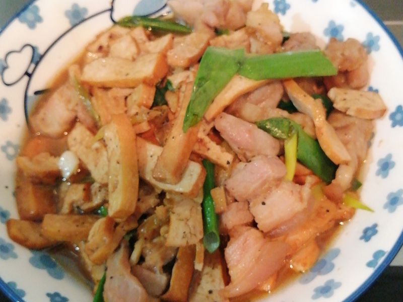 沙茶豆干豬