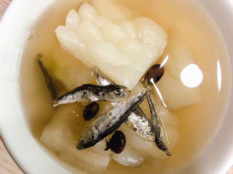 丁香魚苦瓜湯
