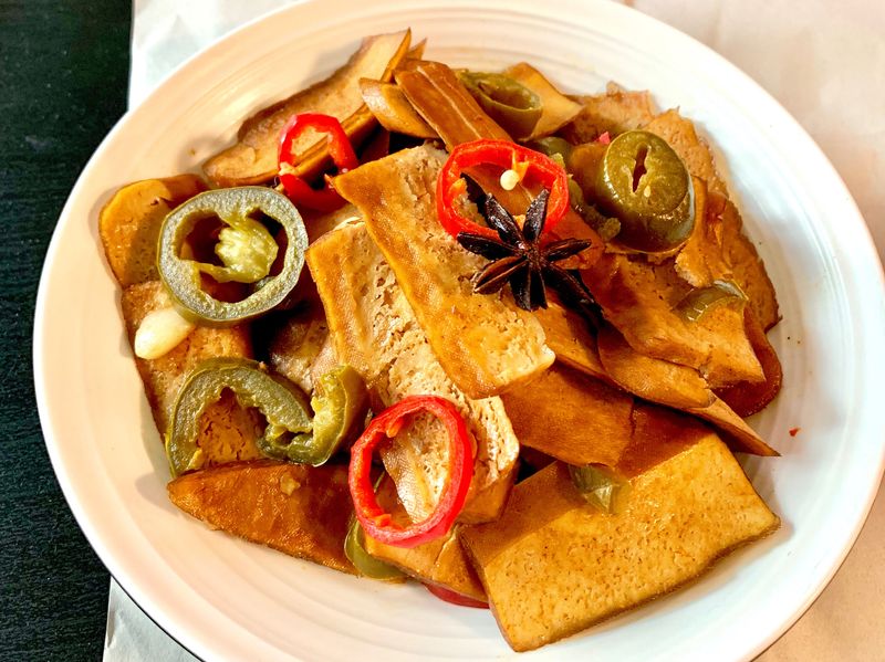 ㄧ鍋到底。Jalapeño炒豆干