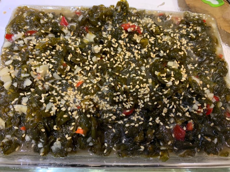 涼拌雨來菇