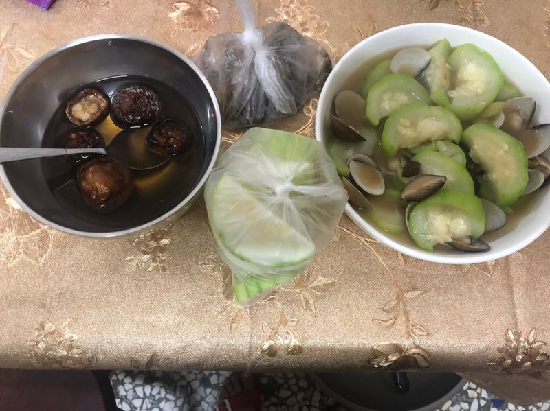 香菇蛤蠣絲瓜